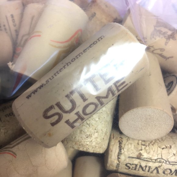 94 Pc Assorted Wine Corks Clean - Picture 6 of 7